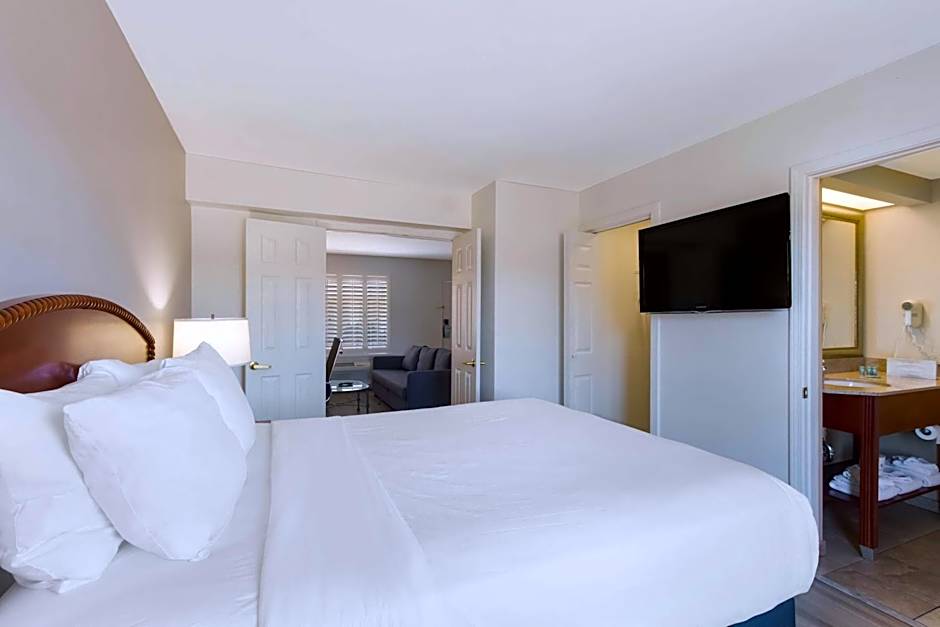 SureStay Plus Hotel by Best Western Tempe University