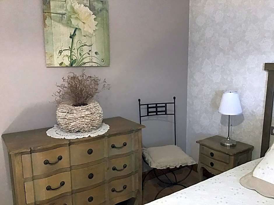 Zdjęcie 1 z 8 — 1 Bedroom Suite