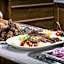 Country Club Hotel & Suites