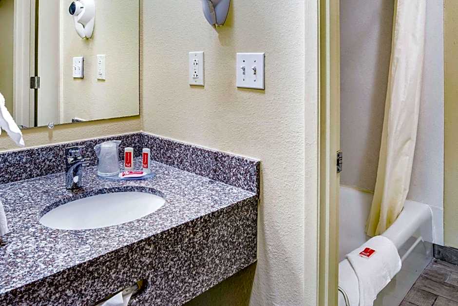 Econo Lodge Newport
