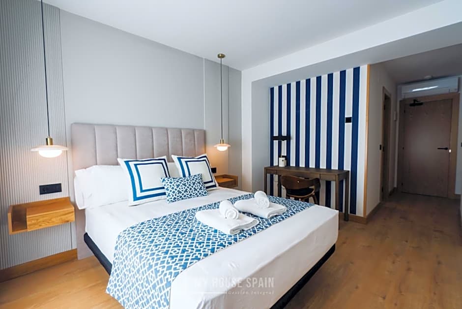 Hotel Central by MyHouseSpain