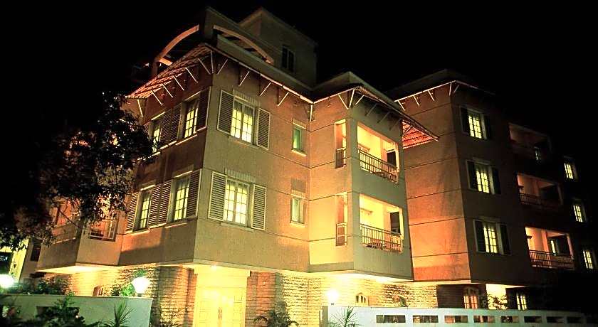 Tristar Service Apartments