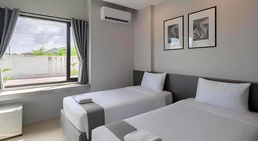 C2U Hotel Uthai Thani