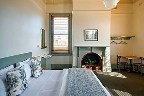 Premium Room With Shared Bathroom