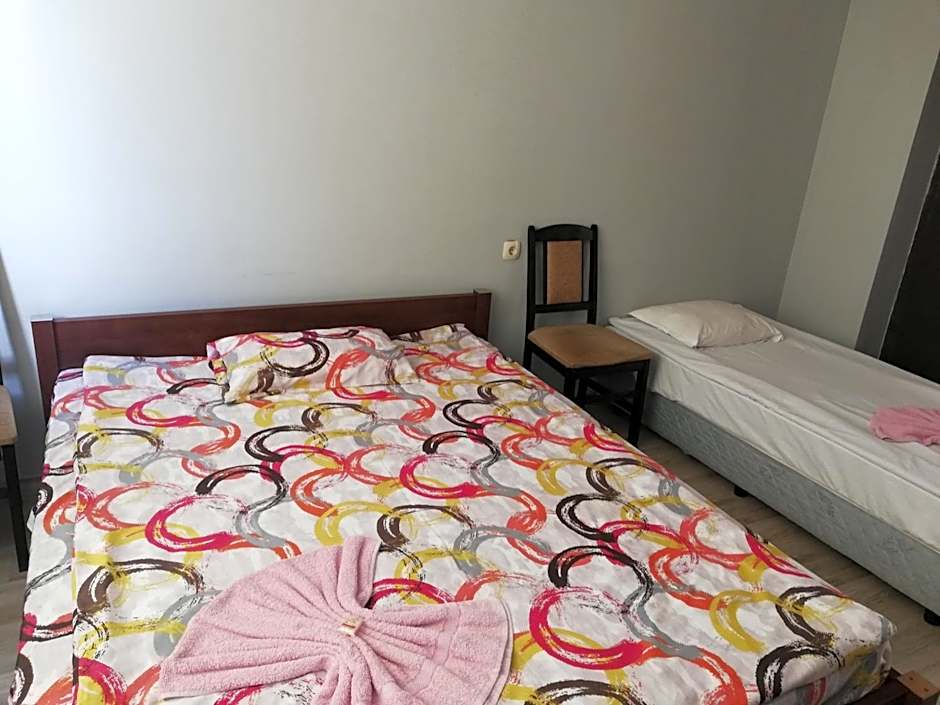 Хотелски Комплекс Родина