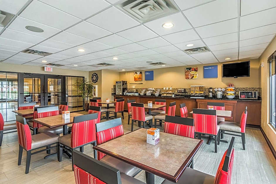 Comfort Inn & Suites Panama City North