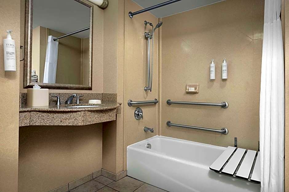 Hampton Inn By Hilton Syracuse Clay
