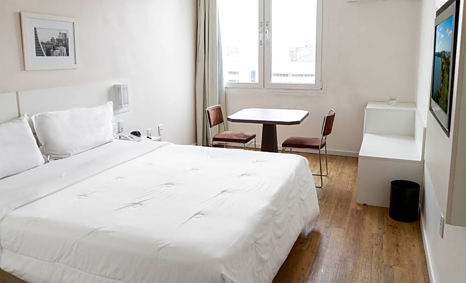 Plaza São Rafael Hotel