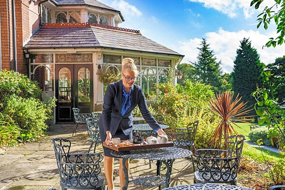 Macdonald Kilhey Court Hotel