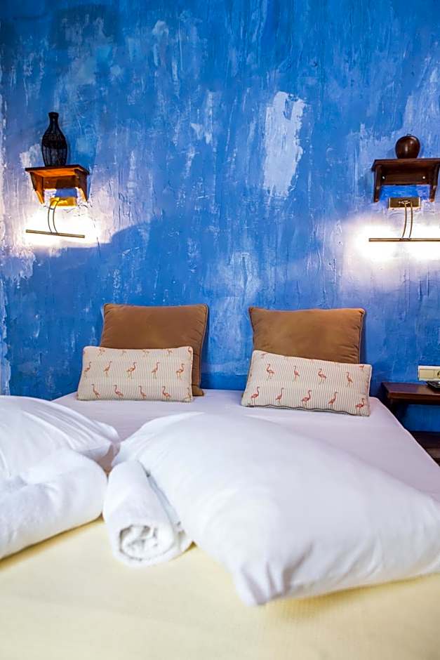 Oikoperiigitis Hotel