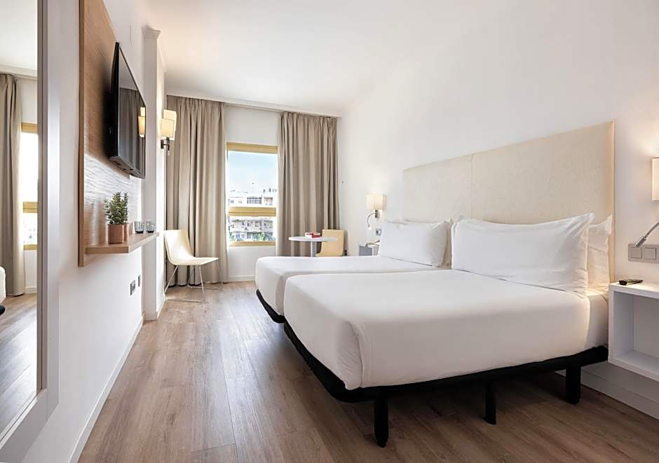 Hotel Melilla Puerto Affiliated by Meliá