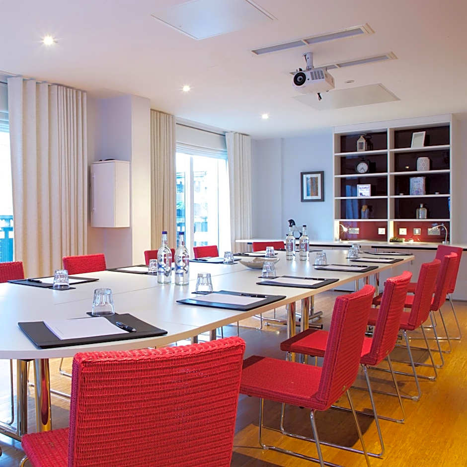 Bermondsey Square Hotel - A Bespoke Hotel