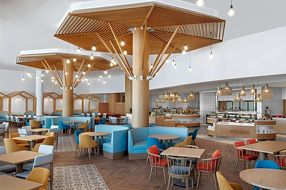 Hampton by Hilton Marjan Island