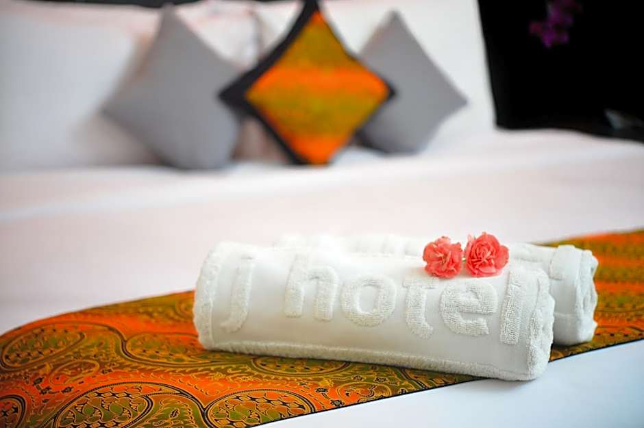 J Hotel - Bandara Soekarno Hatta