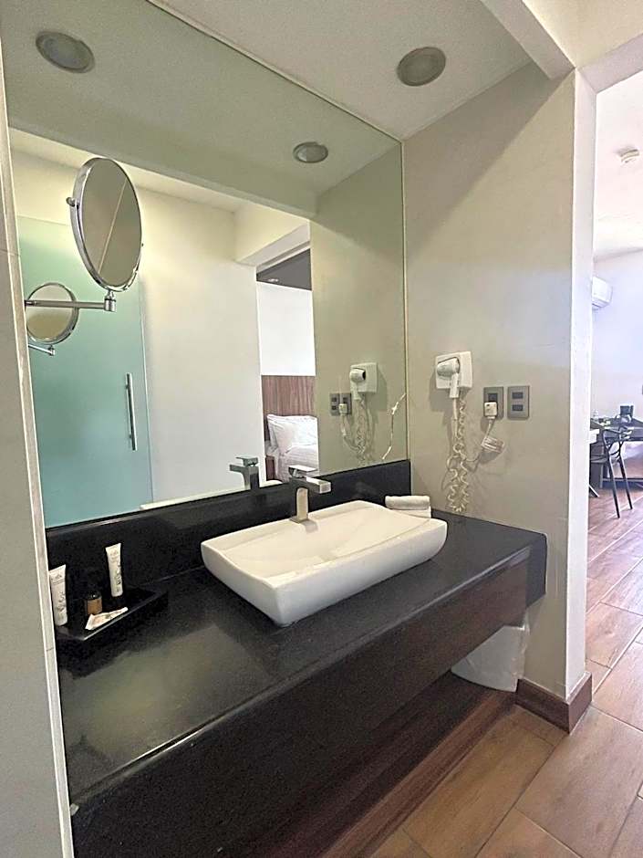 Zújmú Business Boutique Hotel