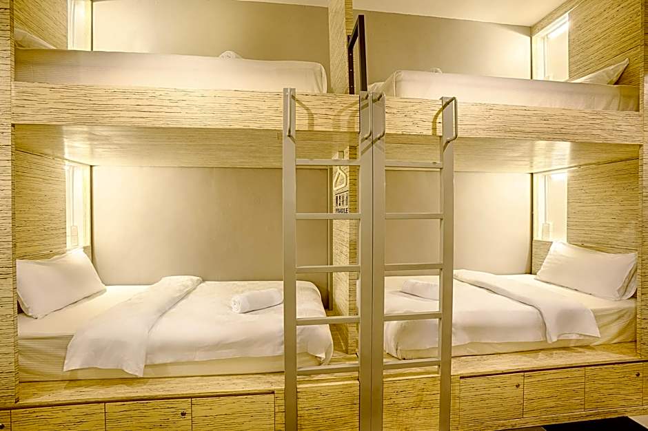 the youniQ Hotel, KLIA T1, KLIA T2