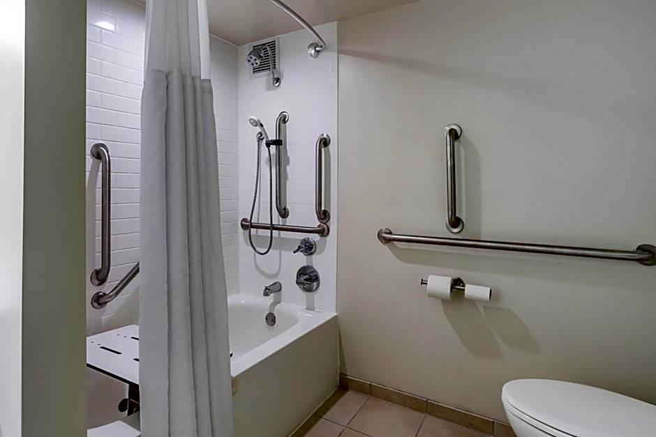 Quality Inn Lexington - Horse Park