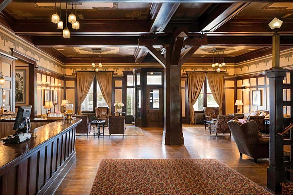 The Sacajawea Hotel
