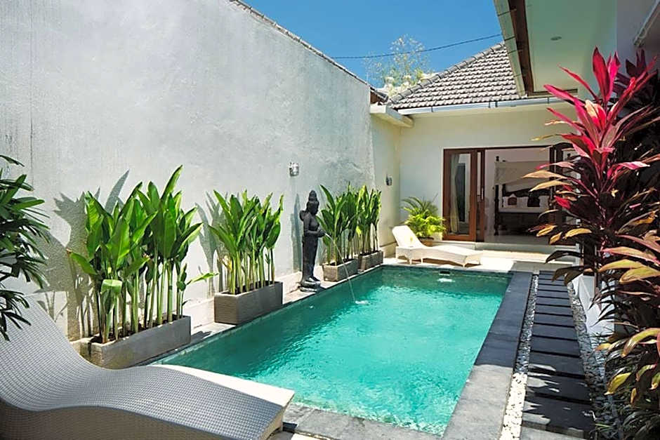 1BR Private villa seminyak,20mint walk 2 the beach