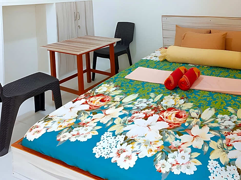 CM Apartelle Iloilo International Airport by RedDoorz