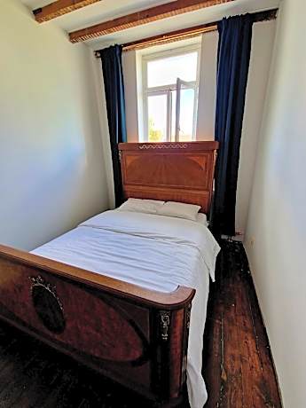 King Studio with Sofa Bed