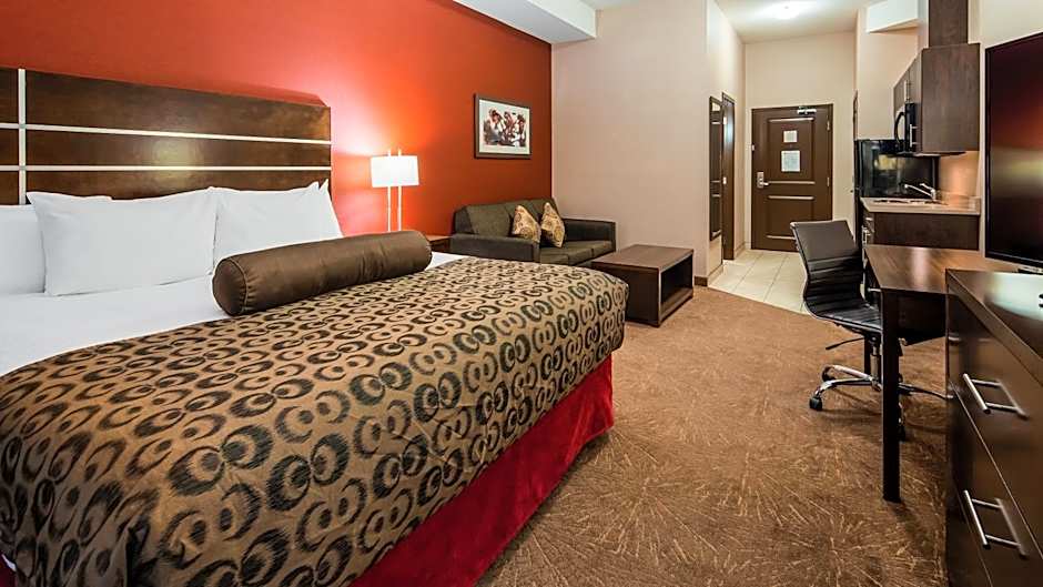 Best Western Plus Kindersley Hotel
