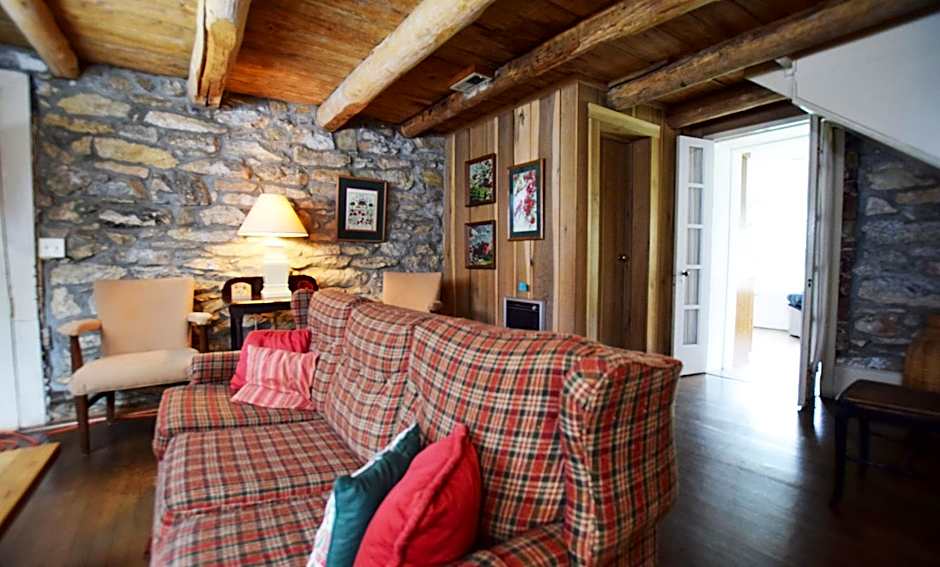 Graves Mountain Farm & Lodges