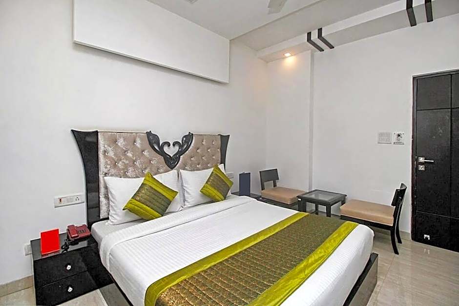 FabHotel Arihant Inn