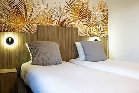 Double or Twin Room with Balcony