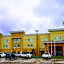 La Quinta Inn & Suites by Wyndham Cotulla