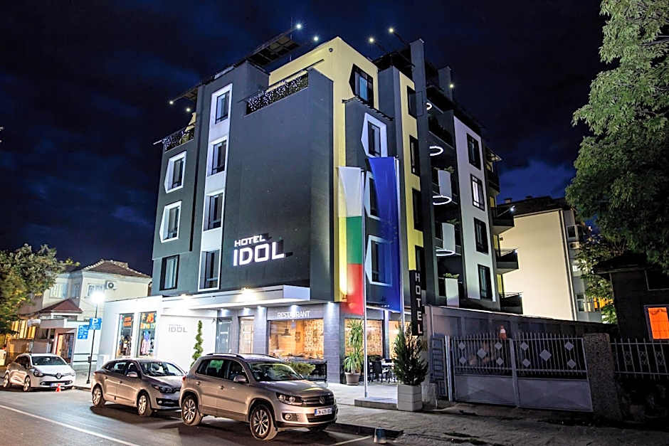 Hotel Idol