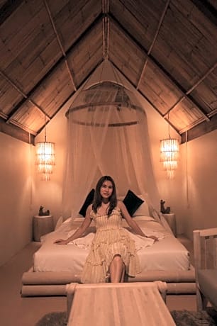 Deluxe Suite with Jacuzzi