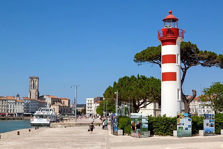 Tour de Nesle La Rochelle Vieux Port 3 etoiles