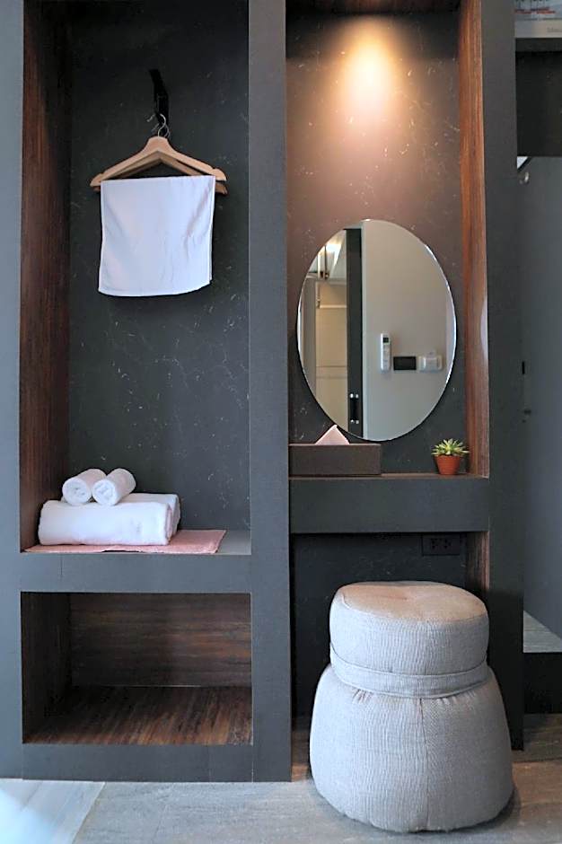 The River House Chiangkhan Hotel