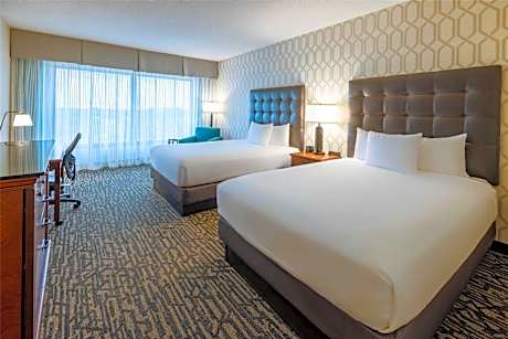 Deluxe Queen Room with Two Queen Beds
