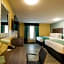 Hawthorn Extended Stay by Wyndham Saint Robert