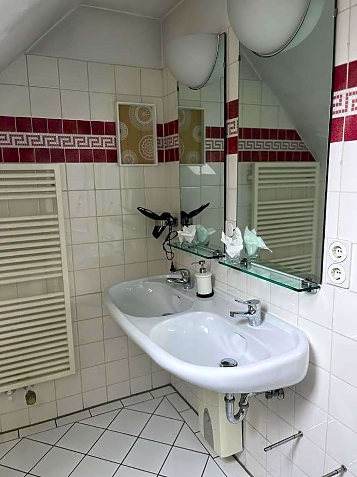 Historischer Gasthof Kaisermühle - Hotel & Restaurant Viersen Zentrum