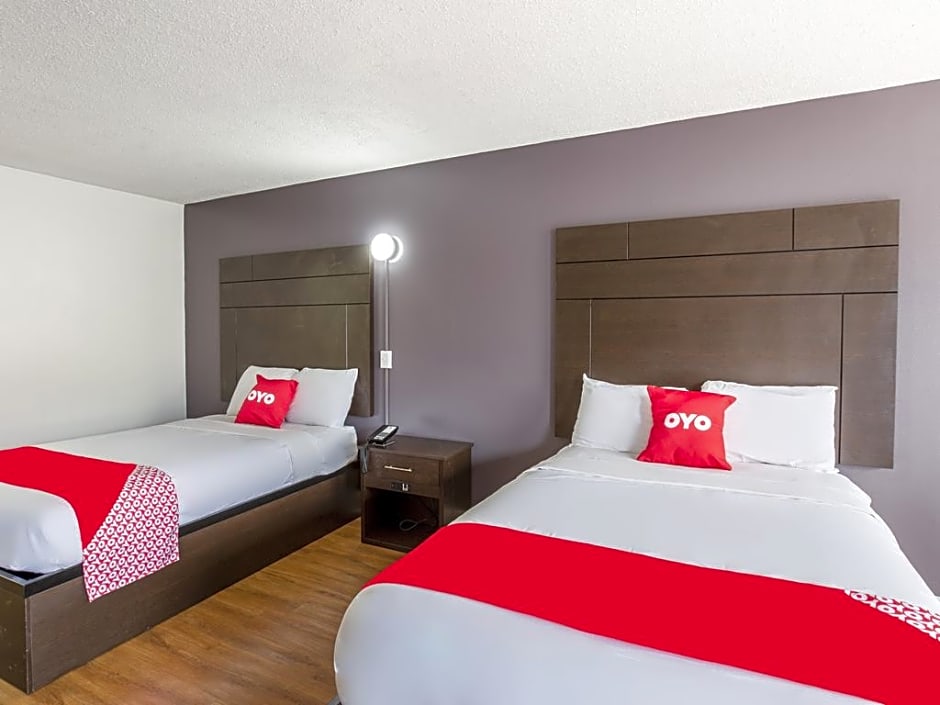 Travelodge by Wyndham Baton Rouge East