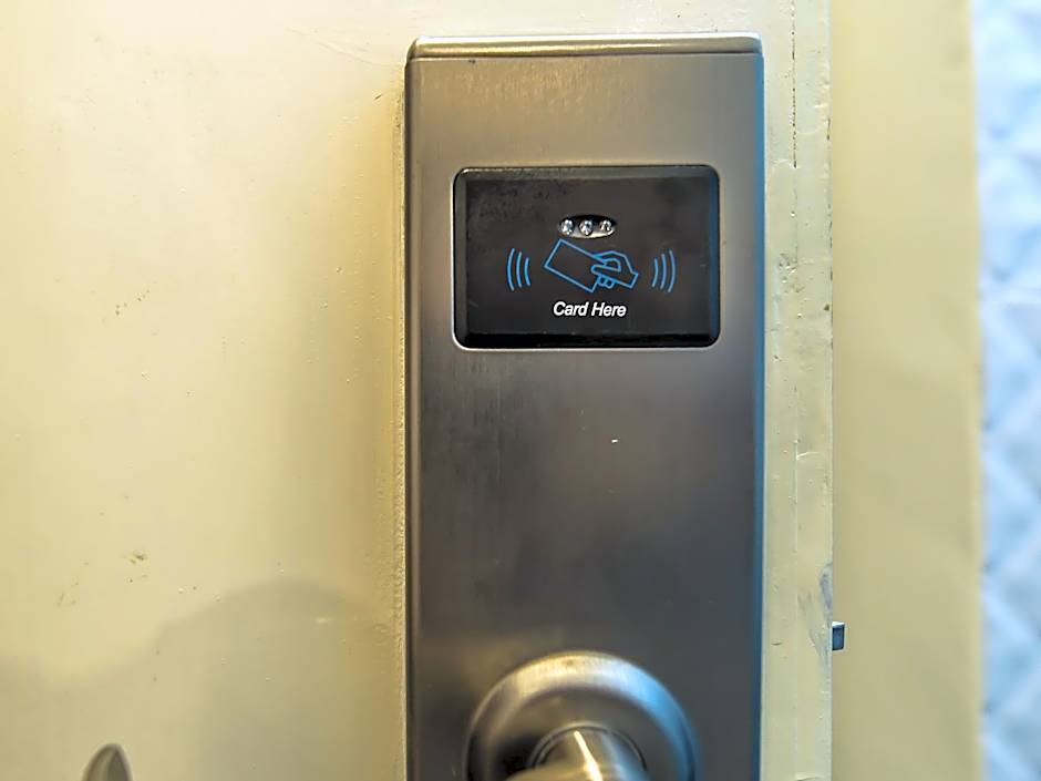 Crystal Garden Hotel (Seri Kembangan)