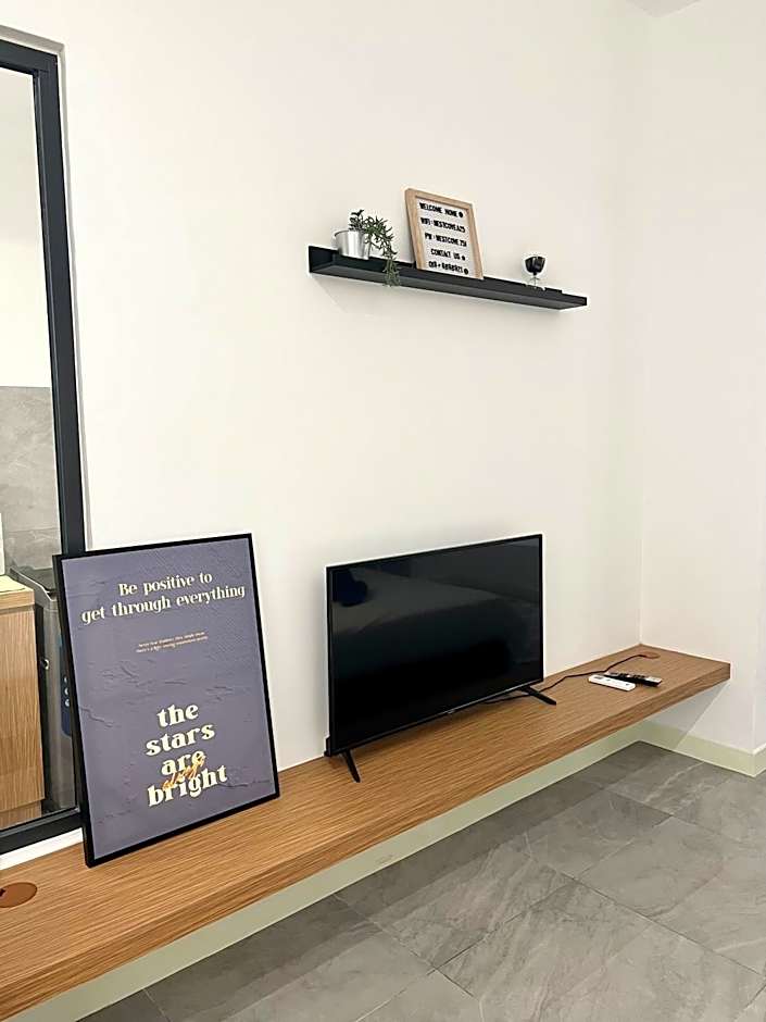 Imperio Residences Private Bathtub or Jacuzzi by Nestcove