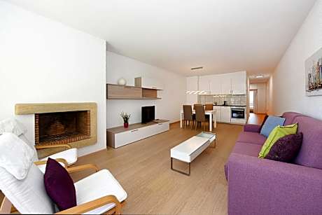 Apartment with Garden View