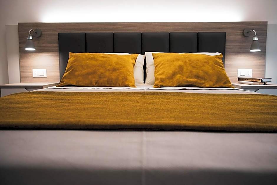 YEASY smart rooms Cefalù