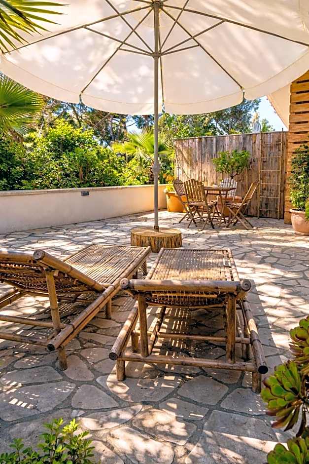 Hôtel Almanarre Plage - Hôtel Eco-Responsable face à la mer