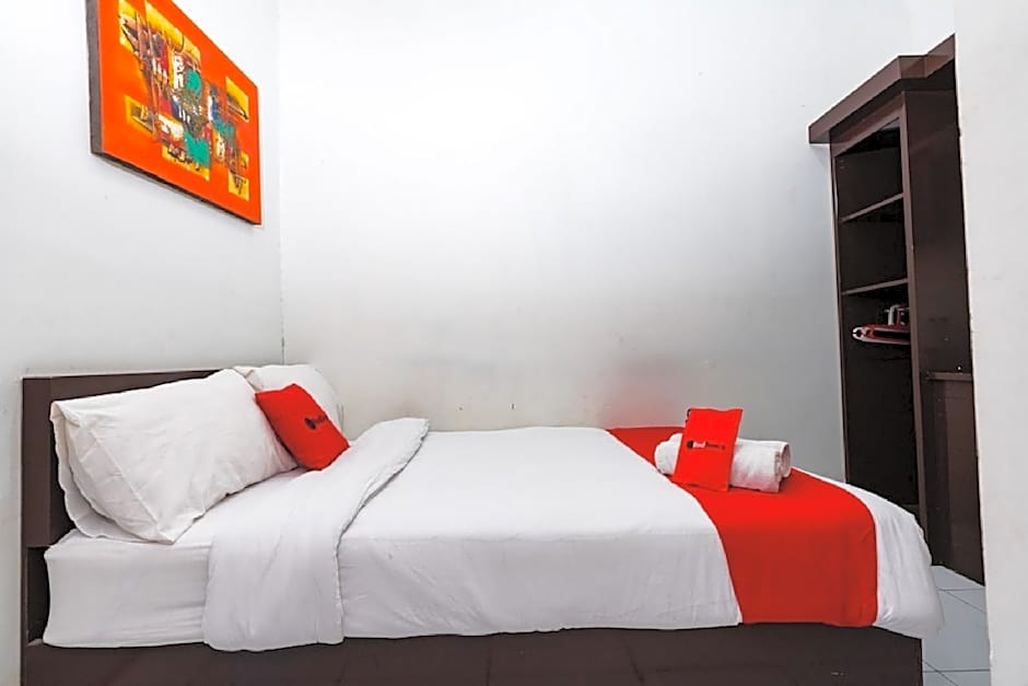Wisma Makassar by RedDoorz – Makassar, CA