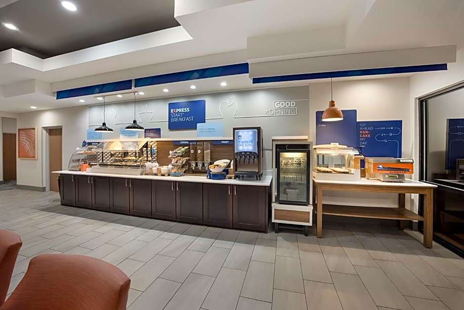 Holiday Inn Express Hotel & Suites Perry By IHG