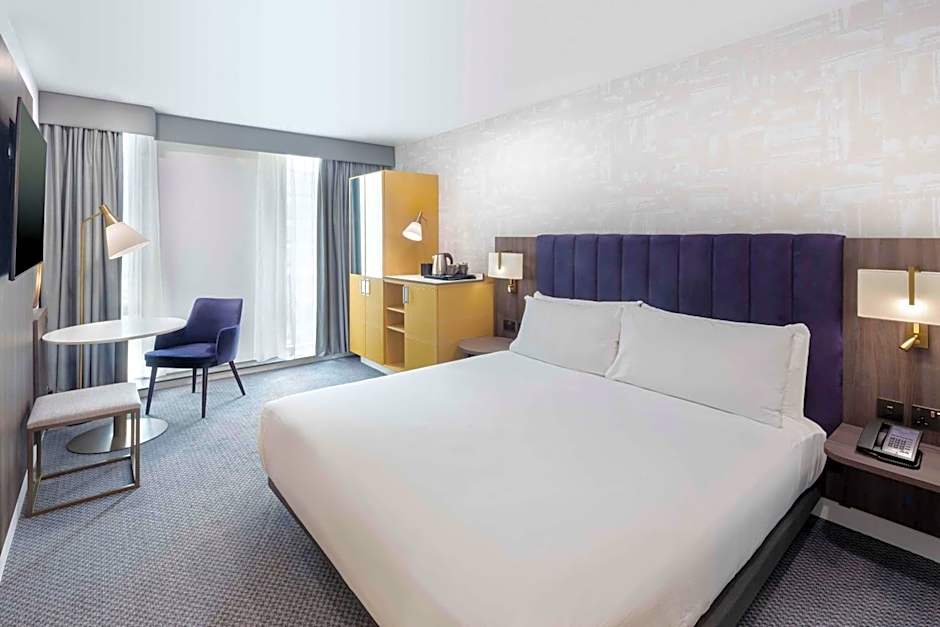 DoubleTree By Hilton Manchester Piccadilly Place