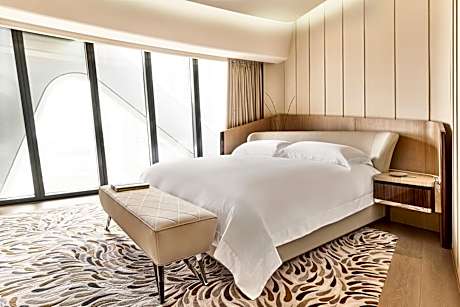 Morpheus - Executive Suite