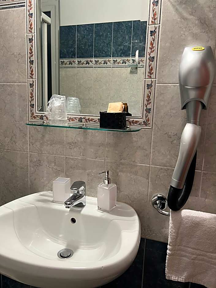 Città Eterna Guest House