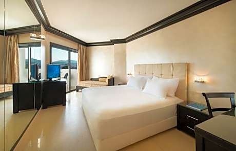 Single Room with Land View