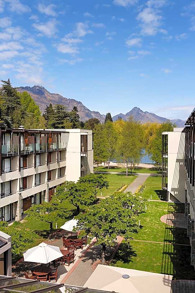Novotel Queenstown Lakeside